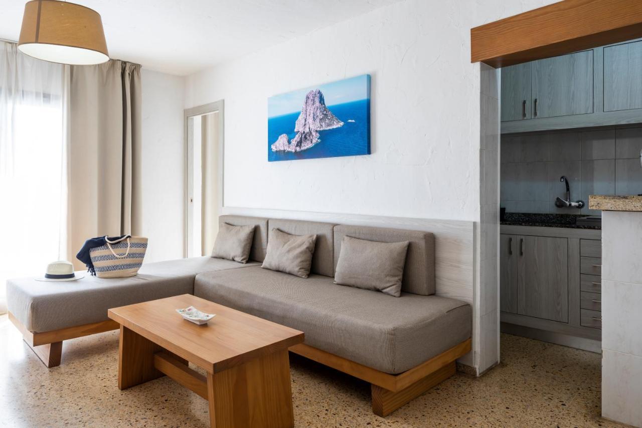 Apartamentos El Moro San Antonio Abad Exterior foto