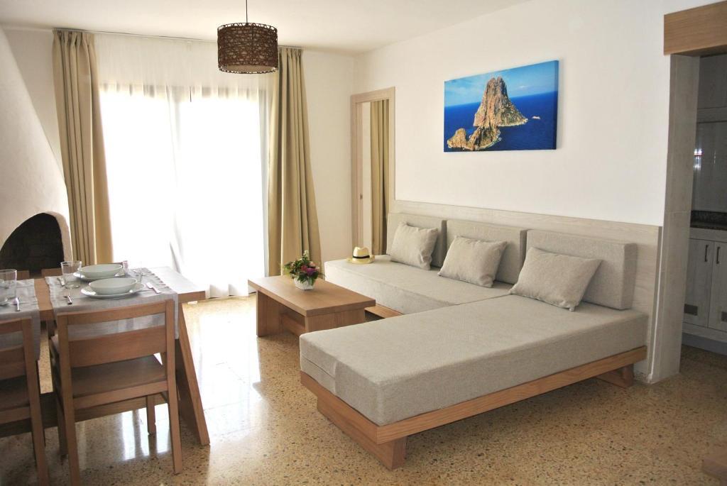 Apartamentos El Moro San Antonio Abad Exterior foto