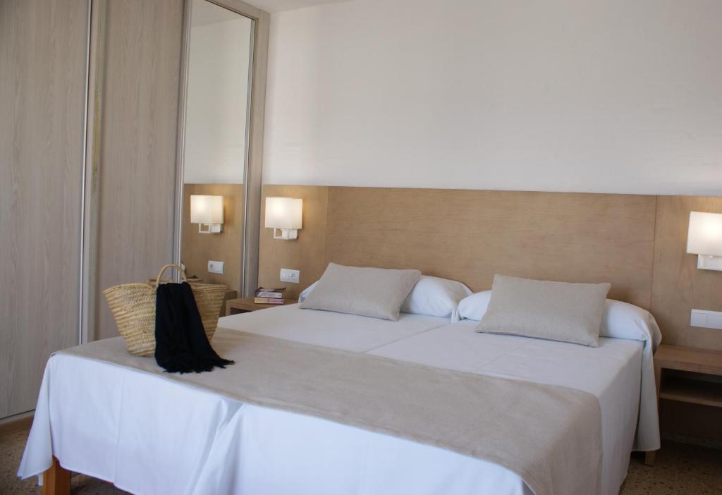Apartamentos El Moro San Antonio Abad Exterior foto